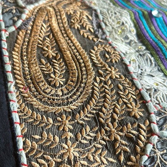 Indian Traditional Handmade Patchwork Cushion Cover Beautiful Ethnic Embroidery - Picture 13 of 16